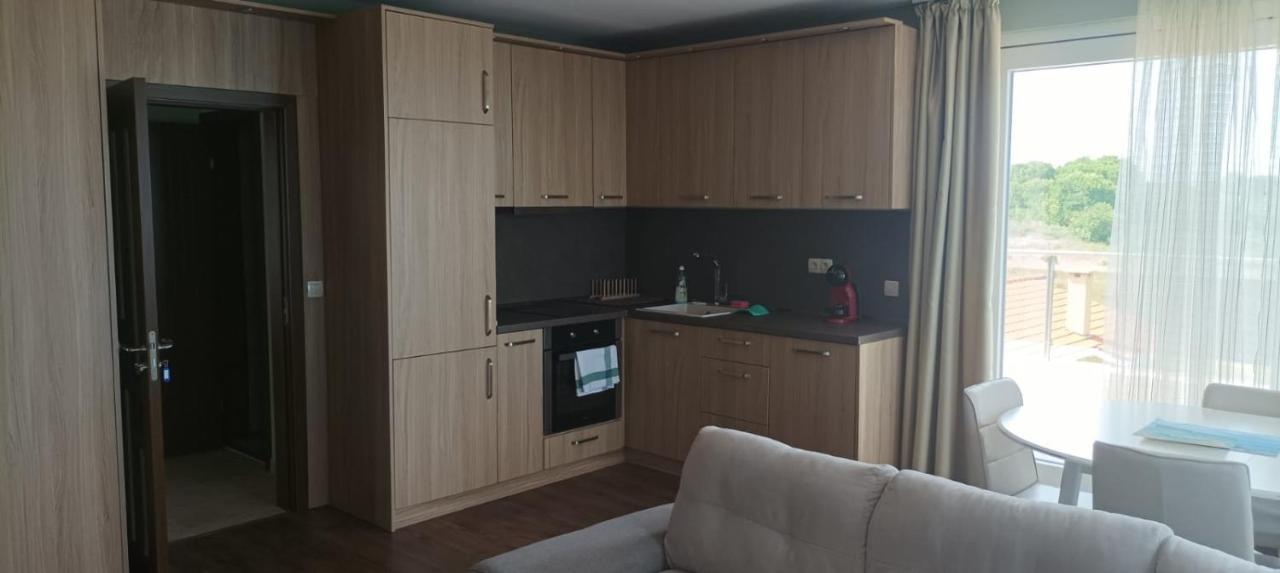 Swan Bay Complex Apartamento Chernomorets Exterior foto